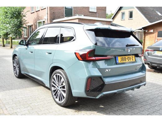 BMW X1 M Sport Pro 30e X Drive Aut Voll 20 Inch 3595km X1 M Sport Pro 30e X Drive Aut ActivLease financial lease
