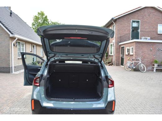 BMW X1 M Sport Pro 30e X Drive Aut Voll 20 Inch 3595km X1 M Sport Pro 30e X Drive Aut ActivLease financial lease