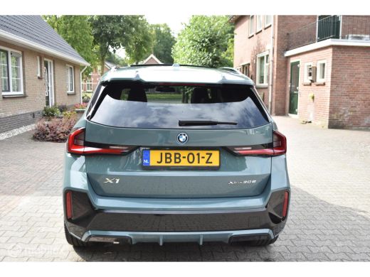 BMW X1 M Sport 30e X Drive Aut Voll 20 Inch 3595km X1 M Sport 30e X Drive Aut Voll 20 Inch 3595km ActivLease financial lease
