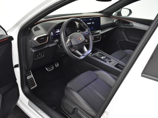 CUPRA Formentor 1.4 e-Hybrid VZ Performance Dodehoekdetectie | Keyless| App connect | Navigatie | Adaptief cruise... ActivLease financial lease