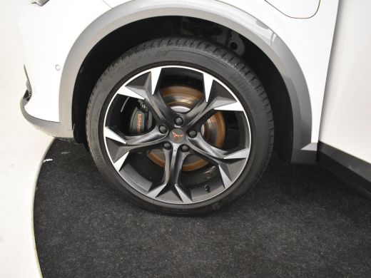CUPRA Formentor 1.4 e-Hybrid VZ Performance Dodehoekdetectie | Keyless| App connect | Navigatie | Adaptief cruise... ActivLease financial lease