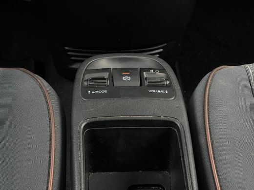 Fiat 500 Icon 42 kWh 120 pk | Achteruitrijcamera | Apple Carplay/Android Auto|telefoonintegratie premium |... ActivLease financial lease