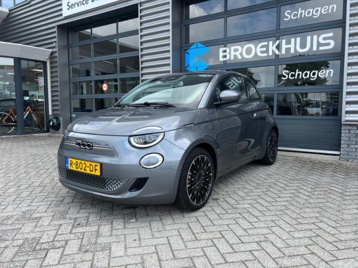 Fiat 500 Icon 42 kWh 120 pk | Achteruitrijcamera | Apple Carplay/Android Auto|telefoonintegratie premium |... ActivLease financial lease