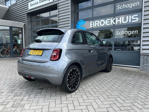 Fiat 500 Icon 42 kWh 120 pk | Achteruitrijcamera | Apple Carplay/Android Auto|telefoonintegratie premium |... ActivLease financial lease