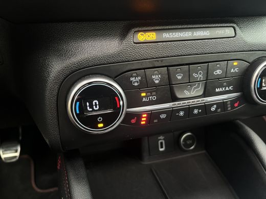 Ford Focus 1.0 E.B. 125PK ST Line | Pano-dak | B&O Audio | Camera | Full-LED verlichting | Winter-pack | Sty... ActivLease financial lease