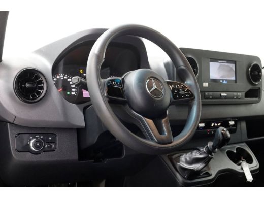 Mercedes-Benz Sprinter 311 CDI 115pk RWD L2H2 Servicewagen Airco/Camera/230V 07-2020 ActivLease financial lease