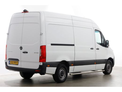 Mercedes-Benz Sprinter 311 CDI 115pk RWD L2H2 Servicewagen Airco/Camera/230V 07-2020 ActivLease financial lease