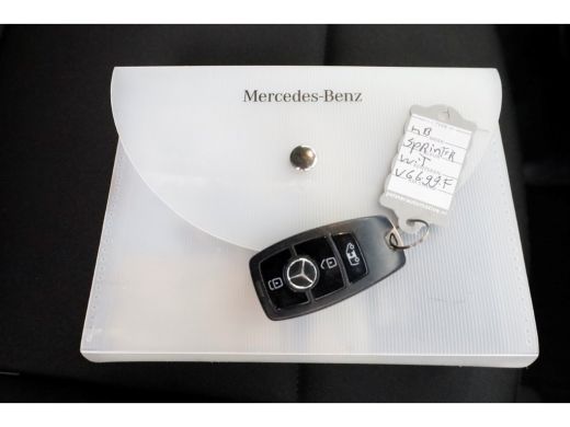 Mercedes-Benz Sprinter 311 CDI 115pk RWD L2H2 Servicewagen Airco/Camera/230V 07-2020 ActivLease financial lease