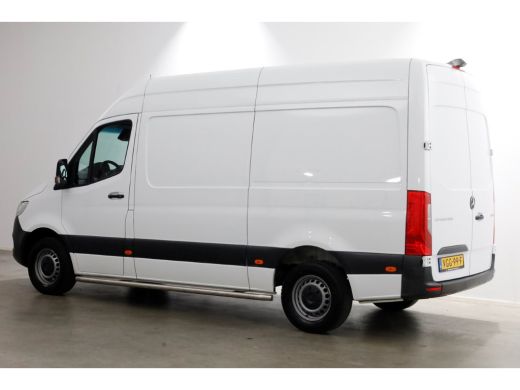 Mercedes-Benz Sprinter 311 CDI 115pk RWD L2H2 Servicewagen Airco/Camera/230V 07-2020 ActivLease financial lease