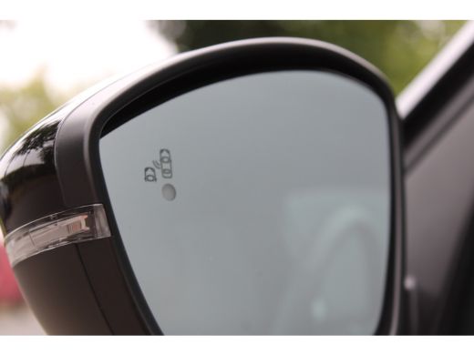 Opel Corsa 1.2 Turbo Hybrid GS AUTOMAAT / Navigatie / Camera / Keyless / Parkeersensoren / Dodehoek / Draadl... ActivLease financial lease