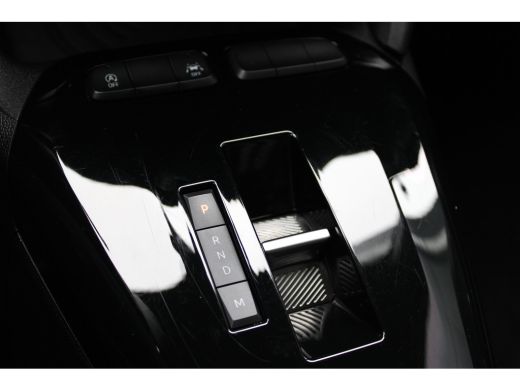 Opel Corsa 1.2 Turbo Hybrid GS AUTOMAAT / Navigatie / Camera / Keyless / Parkeersensoren / Dodehoek / Draadl... ActivLease financial lease