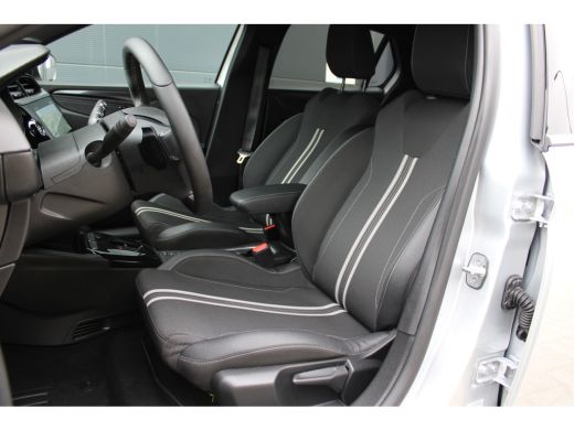 Opel Corsa 1.2 Turbo Hybrid GS AUTOMAAT / Navigatie / Camera / Keyless / Parkeersensoren / Dodehoek / Draadl... ActivLease financial lease