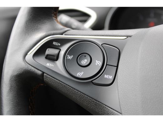 Opel Crossland X 1.2 Turbo Innovation Automaat | 130pk | Navigatie | Comfortstoelen | Parkeersensoren | Lichtmetaal | ActivLease financial lease