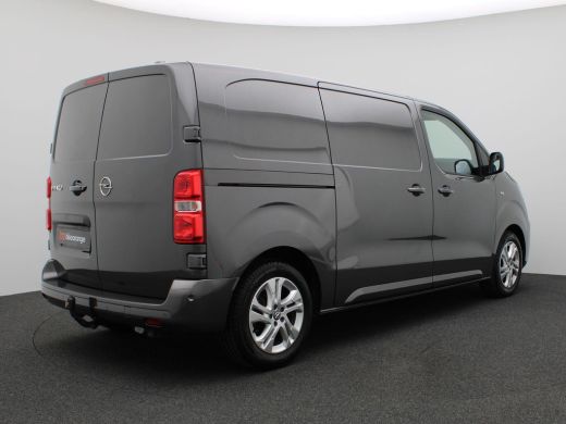 Opel Vivaro 2.0 BlueHDi 145 S&S L2 Trekhaak, Achteruitrijcamera, 17 LMV, Bumpers in kleur, Climatronic ActivLease financial lease