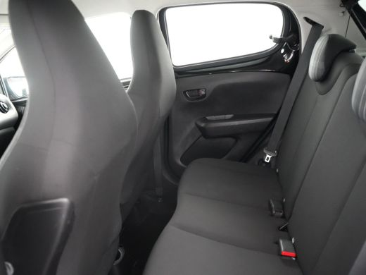 Peugeot 108 1.0 e-VTi Active | Achterbank in delen neerklapbaar | Airco | Audio installatie ActivLease financial lease