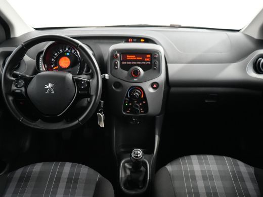Peugeot 108 1.0 e-VTi Active | Achterbank in delen neerklapbaar | Airco | Audio installatie ActivLease financial lease