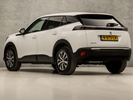 Peugeot 2008 1.2 PureTech Sport (APPLE CARPLAY, GROOT NAVI, CLIMATE, GETINT GLAS, PARKEERSENSOREN, TREKHAAK, S... ActivLease financial lease