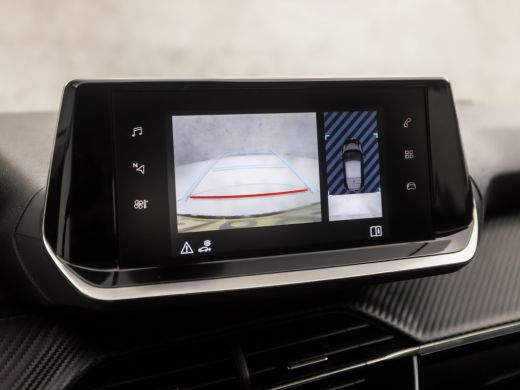 Peugeot 208 1.2 PureTech Sport (APPLE CARPLAY, GROOT NAVI, 360 CAMERA, GETINT GLAS, LM VELGEN, SPORTSTOELEN, ... ActivLease financial lease