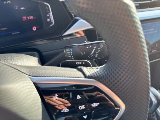 Volkswagen Arteon 1.4 TSI eHybrid R-Line Business+ | 218Pk | PHEV | Pano Dak | Leder | ERGO Massage | ActivLease financial lease