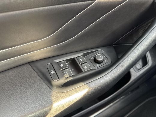 Volkswagen Arteon 1.4 TSI eHybrid R-Line Business+ | 218Pk | PHEV | Pano Dak | Leder | ERGO Massage | ActivLease financial lease