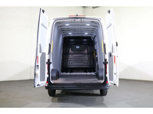 Volkswagen Crafter 2.0 TDI L4 H3 Automaat ActivLease financial lease