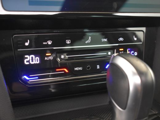 Volkswagen Passat Variant 1.4 TSI PHEV GTE Business 218pk Panorama dak | Lederbeklding | Trekhaak | Stoelverwarming... ActivLease financial lease