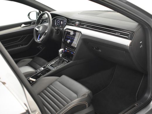 Volkswagen Passat Variant 1.4 TSI PHEV GTE Business 218pk Panorama dak | Lederbeklding | Trekhaak | Stoelverwarming... ActivLease financial lease