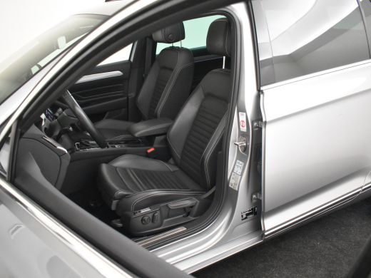 Volkswagen Passat Variant 1.4 TSI PHEV GTE Business 218pk Panorama dak | Lederbeklding | Trekhaak | Stoelverwarming... ActivLease financial lease