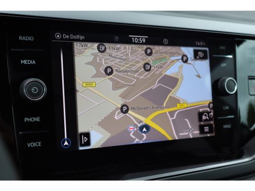 Volkswagen Polo 95PK R-Line Edition Inclusief € 2000,- inruilvoordeel.| 'App-Connect' draadloze smartphone integr... ActivLease financial lease