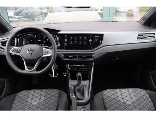 Volkswagen Polo 95PK R-Line Edition Inclusief € 2000,- inruilvoordeel.| 'App-Connect' draadloze smartphone integr... ActivLease financial lease