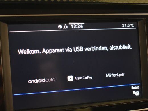 Volkswagen Taigo 1.0 TSI Life 96pk | Apple Car Play Android Auto l Camera achter | Privacy glass | Adaptief cruise... ActivLease financial lease