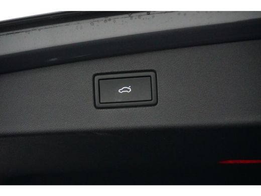 Volkswagen Tiguan 1.5 eTSI 150PK DSG-7 Life Edition | TREKHAAK | STANDKACHEL | APP CONNECT | CAMERA | 17 INCH | LED ActivLease financial lease