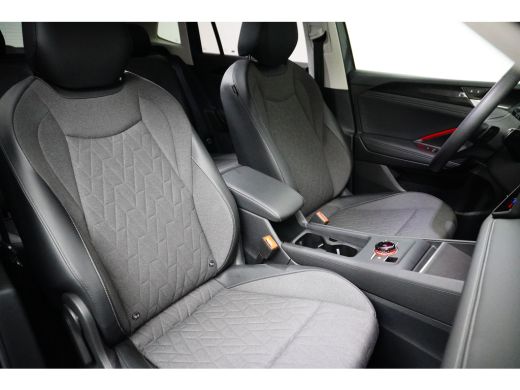 Volkswagen Tiguan 1.5 eTSI 150PK DSG-7 Life Edition | TREKHAAK | STANDKACHEL | APP CONNECT | CAMERA | 17 INCH | LED ActivLease financial lease