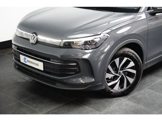 Volkswagen Tiguan 1.5 eTSI 150PK DSG-7 Life Edition | TREKHAAK | STANDKACHEL | APP CONNECT | CAMERA | 17 INCH | LED ActivLease financial lease