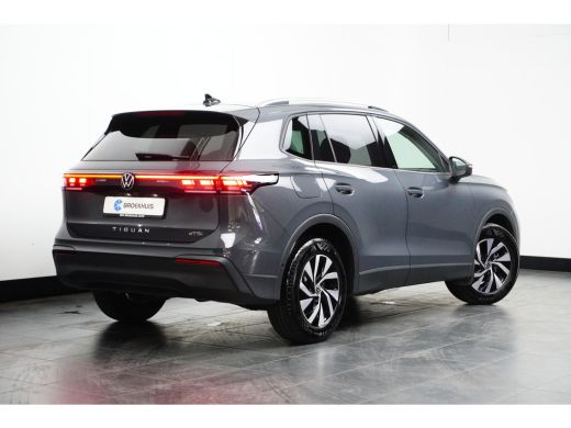 Volkswagen Tiguan 1.5 eTSI 150PK DSG-7 Life Edition | TREKHAAK | STANDKACHEL | APP CONNECT | CAMERA | 17 INCH | LED ActivLease financial lease