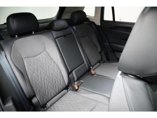 Volkswagen Tiguan 1.5 eTSI 150PK DSG-7 Life Edition | TREKHAAK | STANDKACHEL | APP CONNECT | CAMERA | 17 INCH | LED ActivLease financial lease