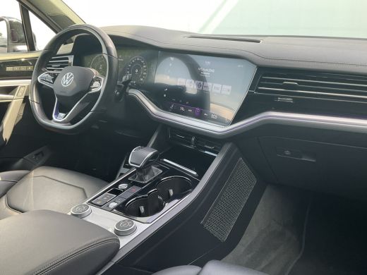 Volkswagen Touareg 3.0 TSI 4MOTION R 462PK PHEV Pano Elek.Trekhaak [3500KG] Luchtvering Matrix Memory VOL! ActivLease financial lease