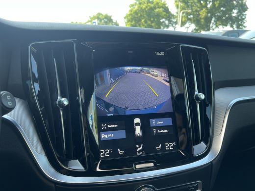 Volvo  V60 Cross Country T5 AWD Pro | Trekhaak | Panoramadak | Apple carplay/Android auto | Massage Stoelen ... ActivLease financial lease
