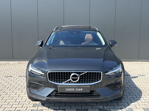Volvo  V60 Cross Country T5 AWD Pro | Trekhaak | Panoramadak | Apple carplay/Android auto | Massage Stoelen ... ActivLease financial lease