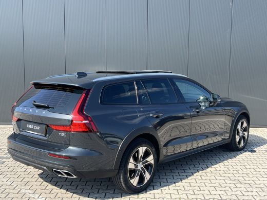 Volvo  V60 Cross Country T5 AWD Pro | Trekhaak | Panoramadak | Apple carplay/Android auto | Massage Stoelen ... ActivLease financial lease