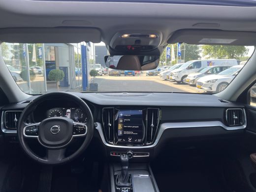 Volvo  V60 Cross Country T5 AWD Pro | Trekhaak | Panoramadak | Apple carplay/Android auto | Massage Stoelen ... ActivLease financial lease