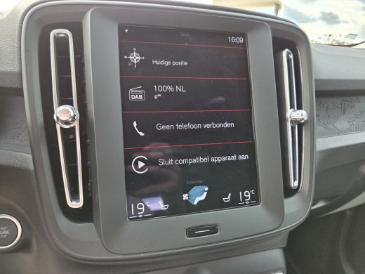 Volvo  XC40 1.5 T2 Momentum Core LageKM! | Stoel/Stuurverw | Navigatie | Camera ActivLease financial lease