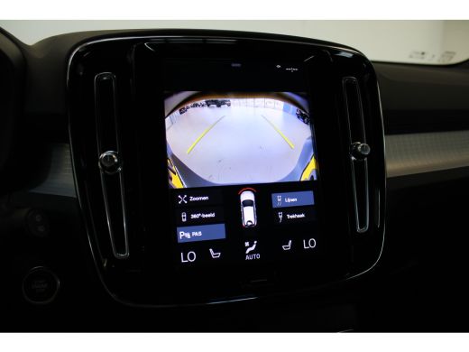Volvo  XC40 T4 211PK Plus Dark Black Pack | Voorruit verwarming | Trekhaak | PDC + 360 Camera | Adaptive Crui... ActivLease financial lease