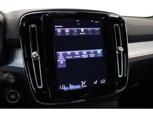 Volvo  XC40 T4 211PK Plus Dark Black Pack | Voorruit verwarming | Trekhaak | PDC + 360 Camera | Adaptive Crui... ActivLease financial lease