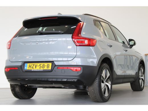 Volvo  XC40 T4 211PK Plus Dark Black Pack | Voorruit verwarming | Trekhaak | PDC + 360 Camera | Adaptive Crui... ActivLease financial lease