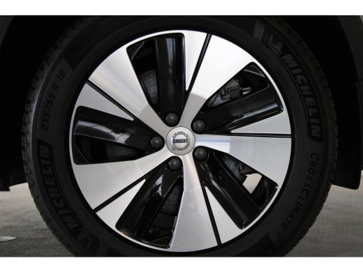 Volvo  XC40 T4 211PK Plus Dark Black Pack | Voorruit verwarming | Trekhaak | PDC + 360 Camera | Adaptive Crui... ActivLease financial lease