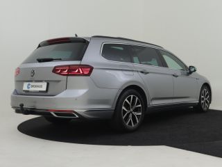 Volkswagen Passat Variant 1.4 TSI PHEV GTE Business 218pk Panorama dak | Lederbeklding | Trekhaak | Stoelverwarming...