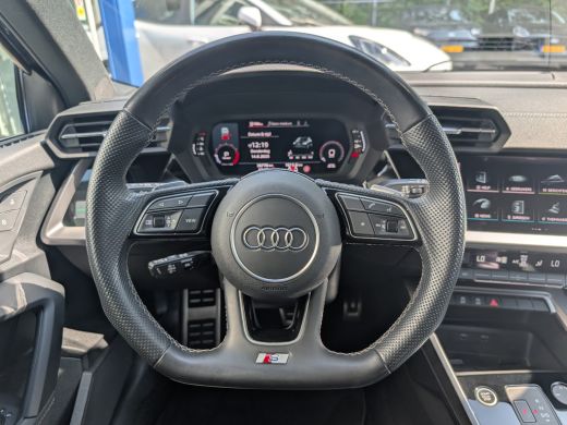 Audi A3 Sportback 30 TFSI S edition | Carplay | Navi | Climate | Keyless | Matrix LED | Dealeronderhouden ActivLease financial lease