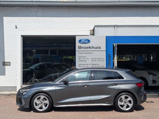 Audi A3 Sportback 30 TFSI S edition | Carplay | Navi | Climate | Keyless | Matrix LED | Dealeronderhouden ActivLease financial lease