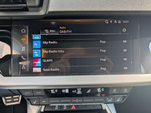 Audi A3 Sportback 30 TFSI S edition | Carplay | Navi | Climate | Keyless | Matrix LED | Dealeronderhouden ActivLease financial lease